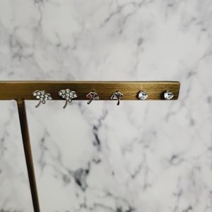 Dainty Leaf Fan Stud earrings